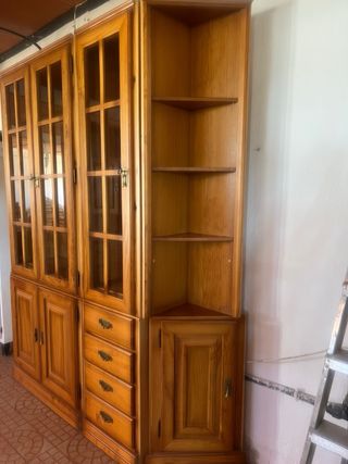 Mueble modular madera maciza con vitrina