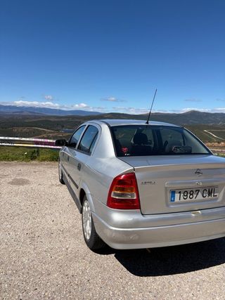 Opel Astra 2003