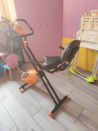Cyclette richiudibile salvaspazio