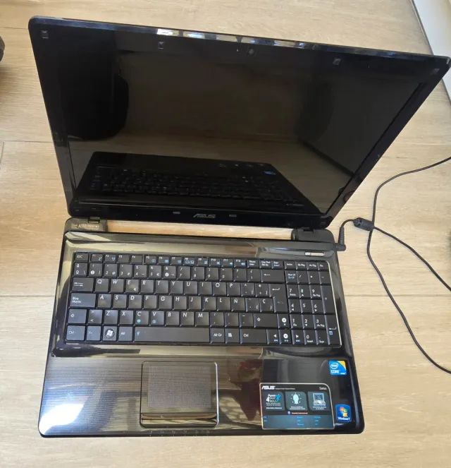 Portátil ASUS A52F Negro/Gris