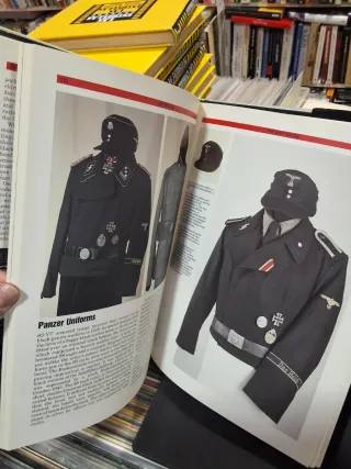 Libro SS Regalia Robin Lumsden
