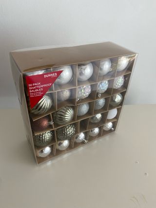 Confezione da 50 palline di Natale indistruttibili Dunnes Stores