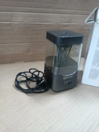 Sacapuntas eléctrico Amazon Basics