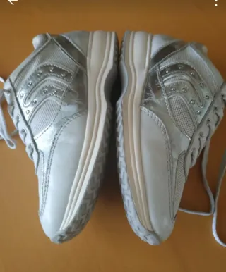 Geox Scarpe Argento/Ghiaccio N.32 Unisex