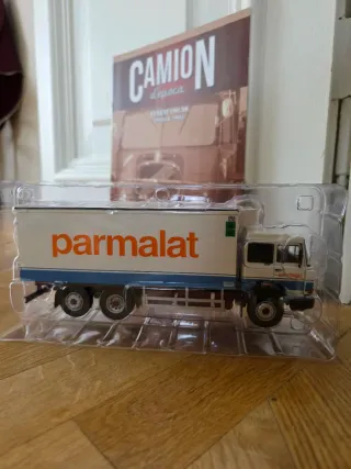 Modellino Camion Iveco 190.38 Parmalat 1:43 DeAgos