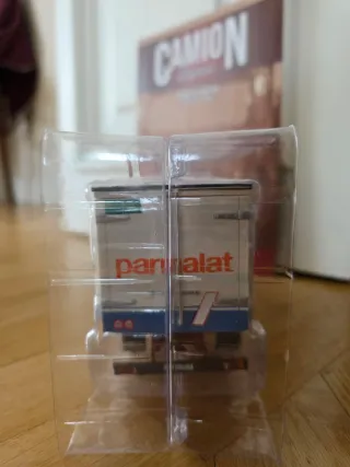 Modellino Camion Iveco 190.38 Parmalat 1:43 DeAgos