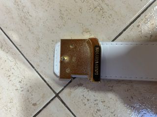 Cintura Louis Vuitton Bianca e Dorata