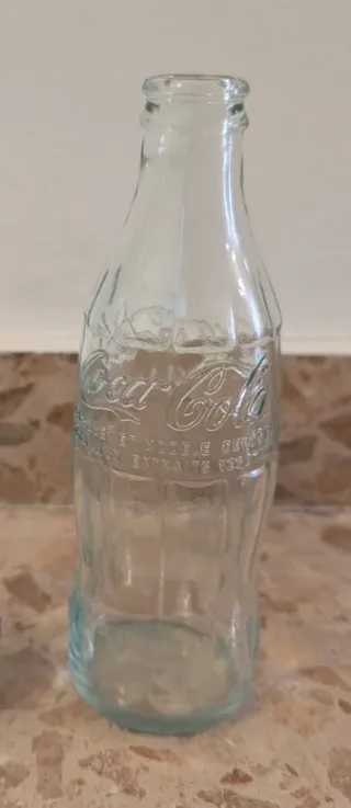 Botella Coca-Cola antigua de vidrio