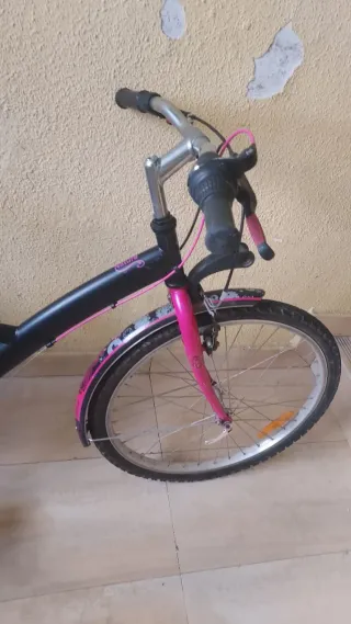 Bicicleta 24 Negra y Rosa