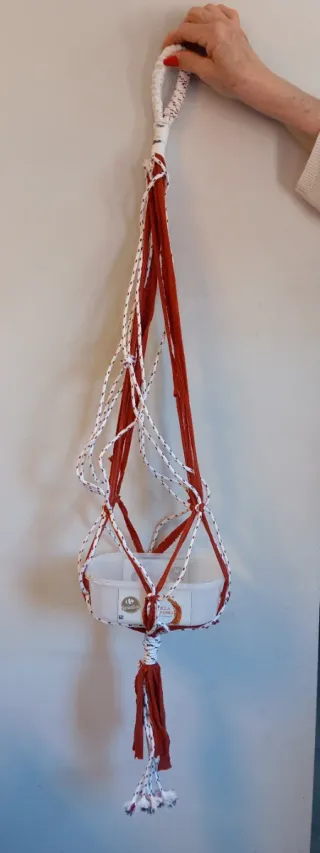 Macetero colgante tela y plástico