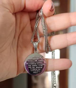 Preciosa medalla Virgen María hombre