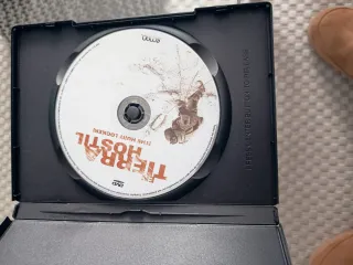 En Tierra Hostil DVD