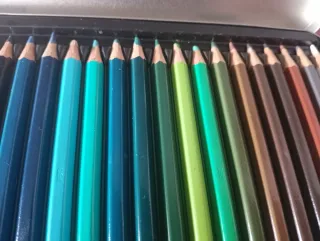 Scatola metallica Stabilo Aquacolor con 36 matite