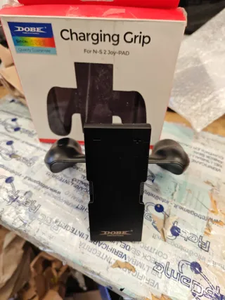 DOBE Charging Grip per Joy-Con Switch