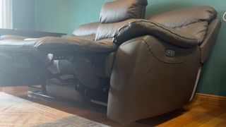 Sofá Reclinable de Cuero Marrón/Gris