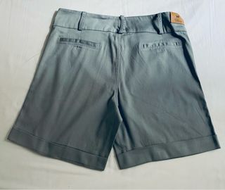 Bermudas Cortas Gris Perla