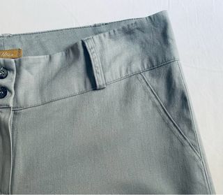 Bermudas Cortas Gris Perla