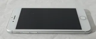 iPhone 8 64GB Plata - Batería 100% - Buen estado