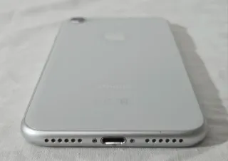 iPhone 8 64GB Plata - Batería 100% - Buen estado