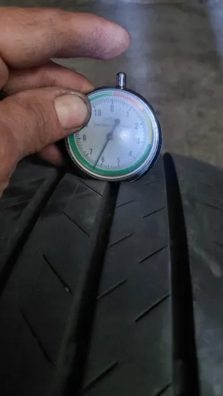 Neumáticos 235/55/19