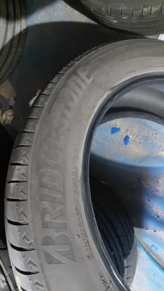 Neumáticos 235/55/19