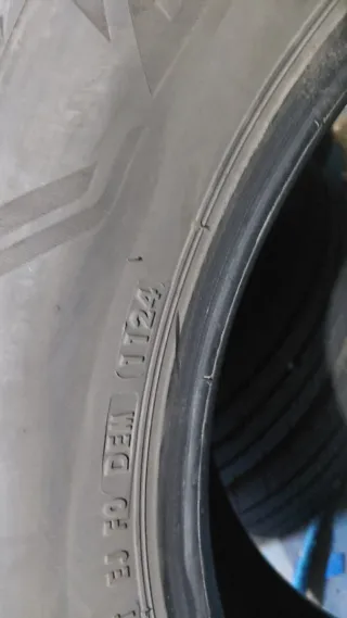 Neumáticos 235/55/19