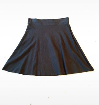 Mini falda skater negra talla S