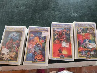 Lote 4 Cintas VHS Clásicos Infantiles (Español)