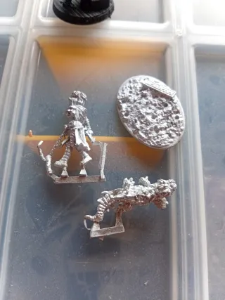 Figuras Warhammer Fantasy 40k Salute