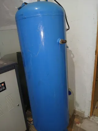 Compresor de Aires, Secador y Calderín