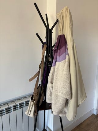 Perchero Metálico y Madera