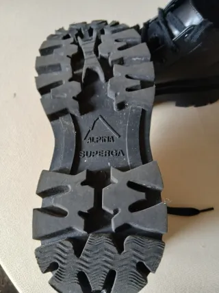 Stivaletti neri Superga Alpina donna