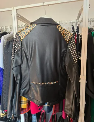 Biker tachuelas