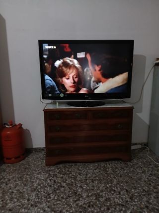 Televisor LG Negro en perfecto estado