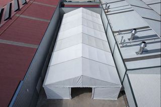 Carpas industriales sin obra ni licencia