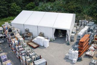 Carpas industriales sin obra ni licencia