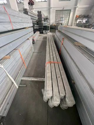 Carpas industriales sin obra ni licencia