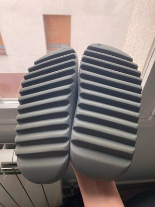 Chanclas Adidas Yeezy Slide Grises Talla 39