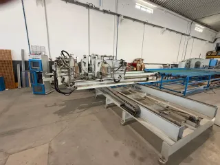 Soldadora 4 cabezas+cajón CNC   Perfiles Gealan