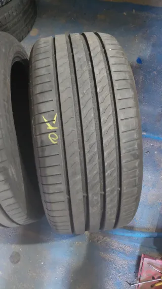 Neumáticos 245/40/18