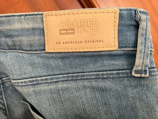 Vaqueros Tommy Hilfiger T27/32 (36-38)
