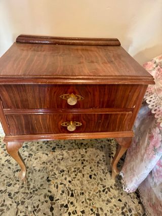 Mesitas de noche de madera (2 unid) (restaurar)