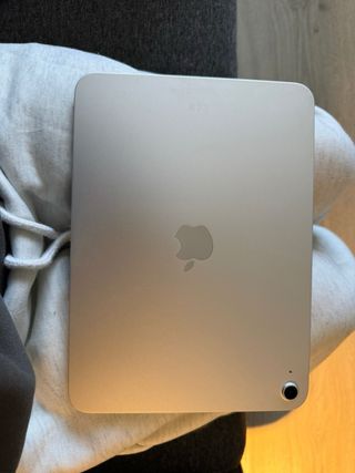 Apple iPad A16 Argento