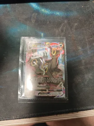 Carta Pokémon Umbreon VMAX