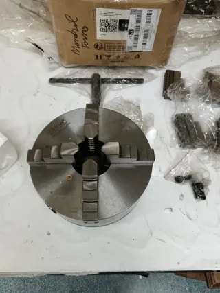 Mandril VEVOR K12-200 4 mordazas 200mm