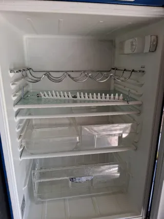 Nevera combi Smeg azul