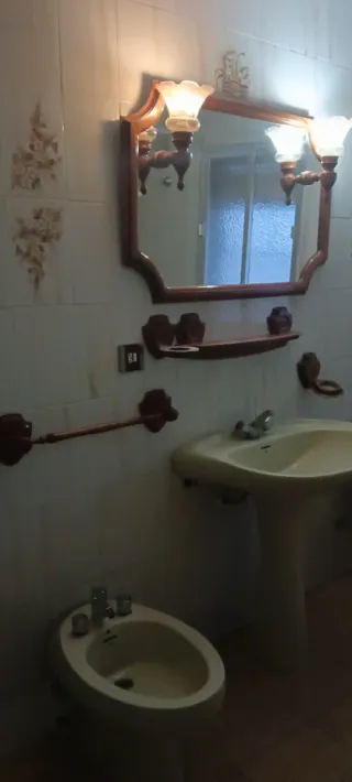 Se alquila casa en buen estado