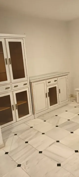 Se alquila casa en buen estado