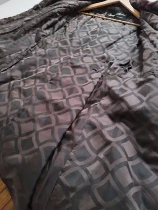 Abrigo vintage piel sintética marrón.