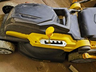 Cortacésped Eléctrico Powerplus 2000W